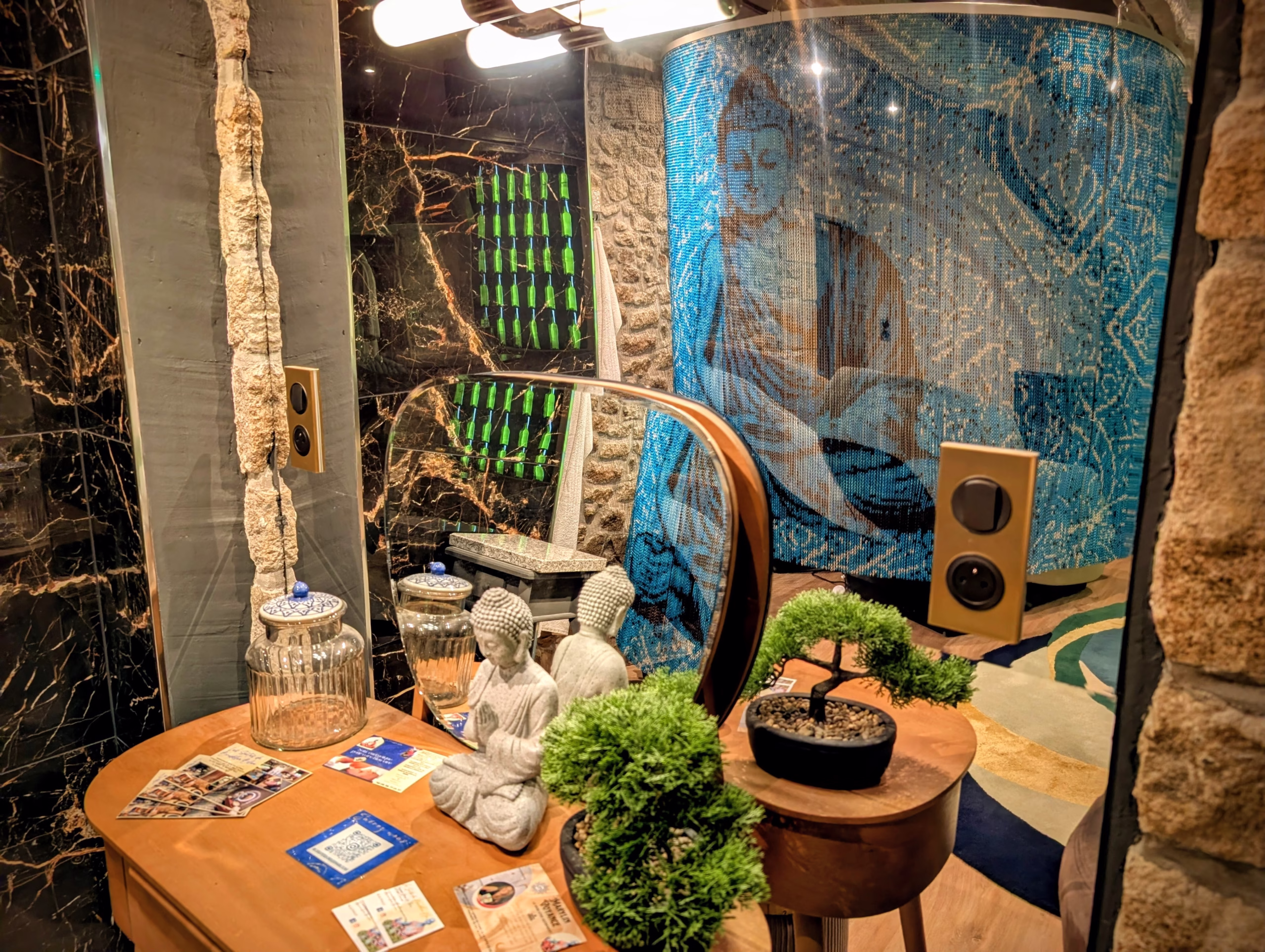 espace salon hébergement insolite samadhi spa privatif carnac morbihan weekend amoureux